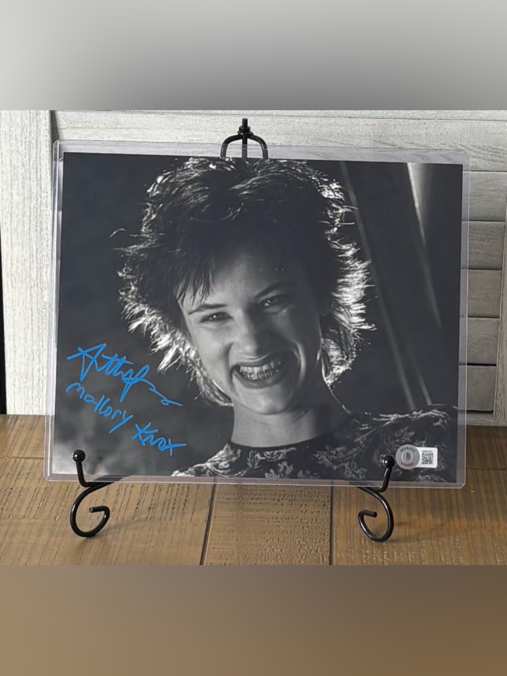 Juliette Lewis Signed Mallory Knox Photo 8x10 - Beckett Witnessed Authentic